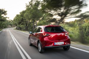 Mazda 2 ibrida
