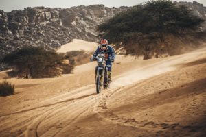 Alessandro Botturi Africa Eco Race 2020 con i pneumatici Dunlop D908RR