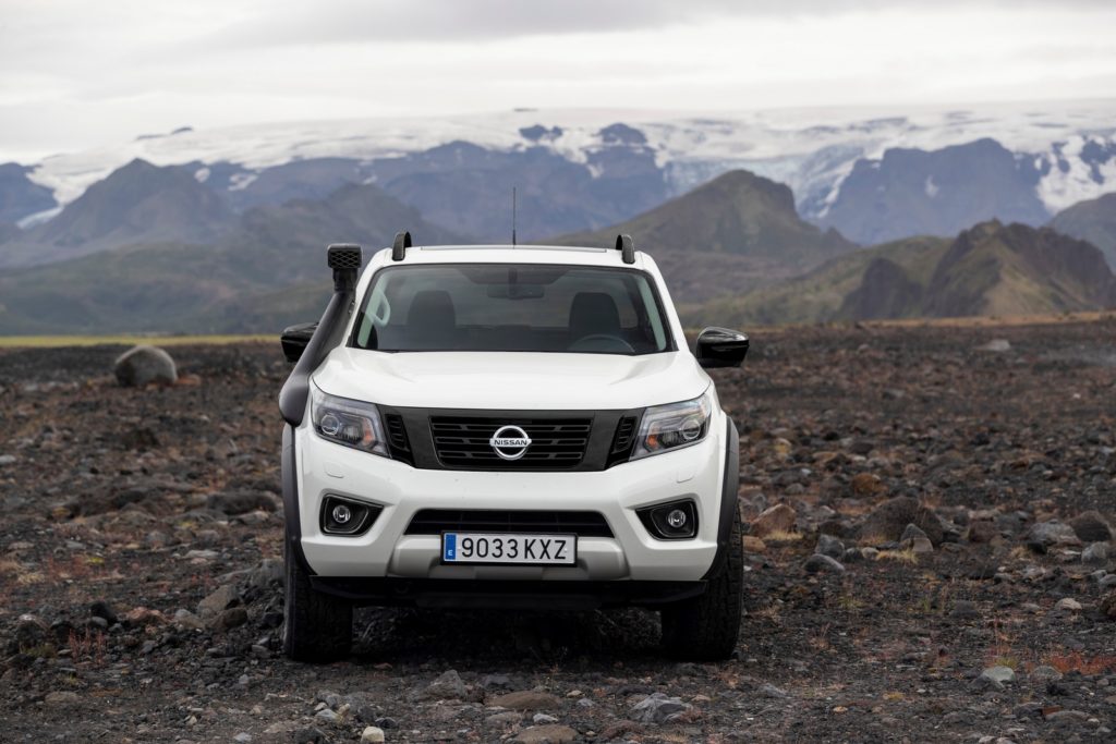 Nissan Navara Off-Roader AT32