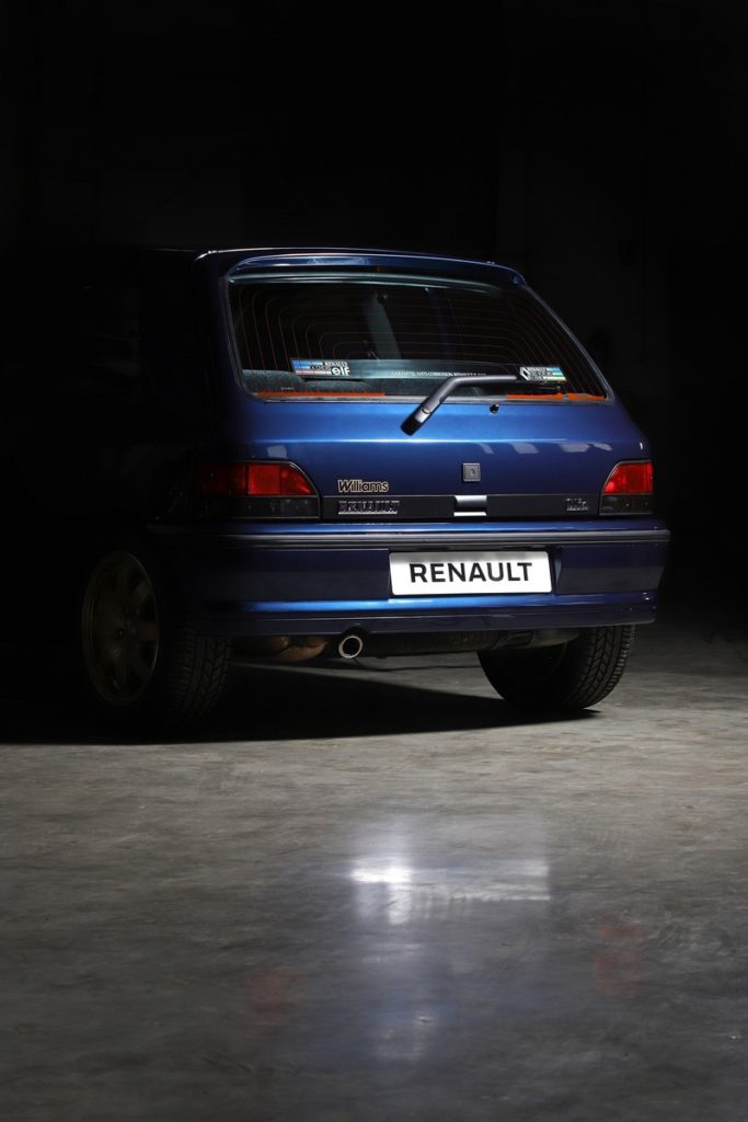Salone Rétromobile Renault appassionati di auto d’epoca storiche