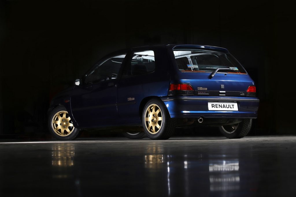 Salone Rétromobile Renault appassionati di auto d’epoca storiche