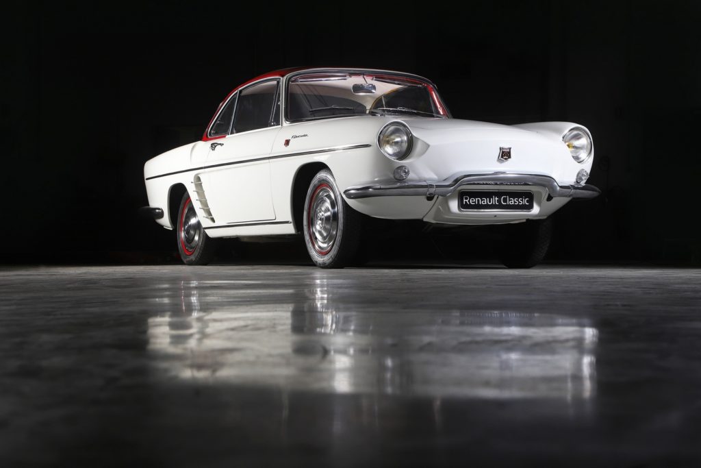 Salone Rétromobile Renault appassionati di auto d’epoca storiche