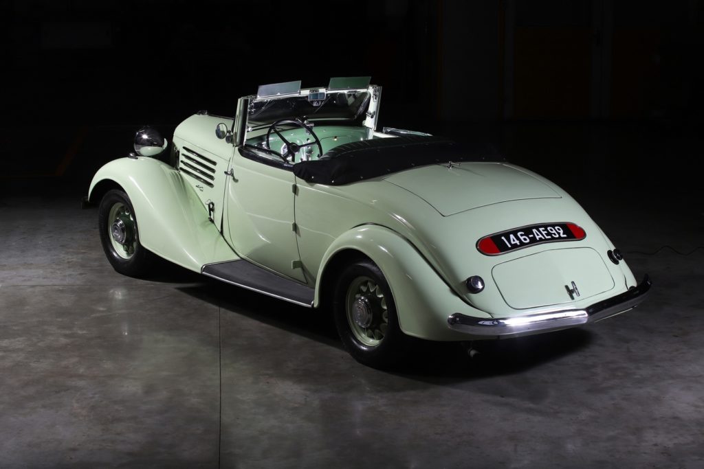 Salone Rétromobile Renault appassionati di auto d’epoca storiche