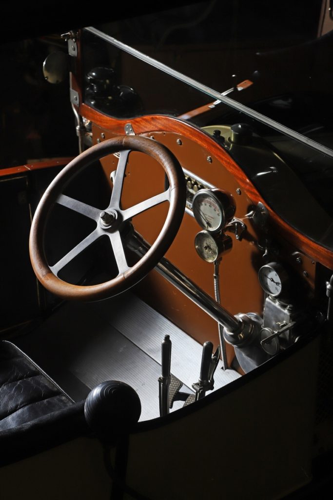 Salone Rétromobile Renault appassionati di auto d’epoca storiche