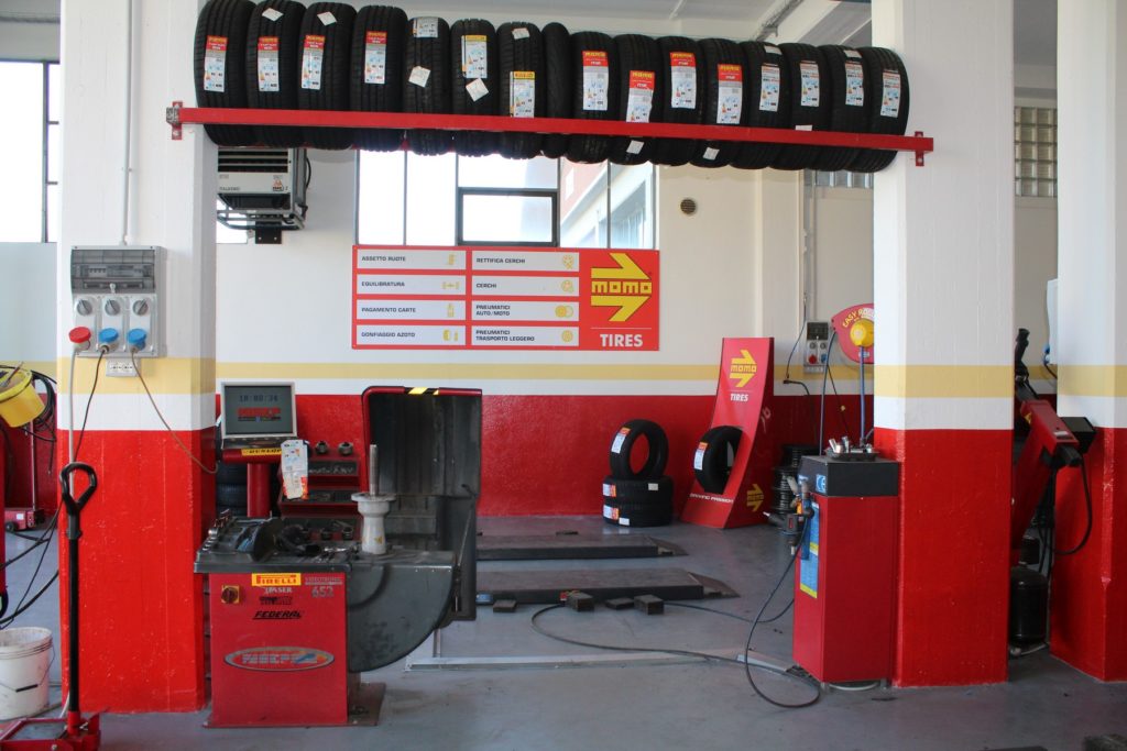 Gommista Medesano provincia di Parma Momo Team Stefano Gomme