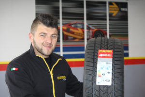 Gommista ad Alba Adriatica, Teramo Centro Assistenza Gomme Momo team