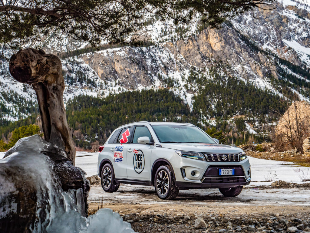 Vertical Winter Tour gamma Suzuki Hybrid AllGrip piste Prato Nevoso