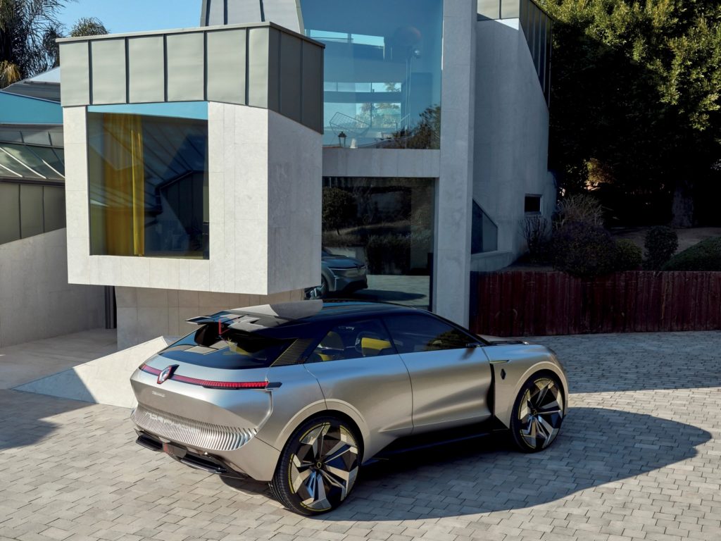 Renault Morphoz svela la sua concept car elettrica Morphoz