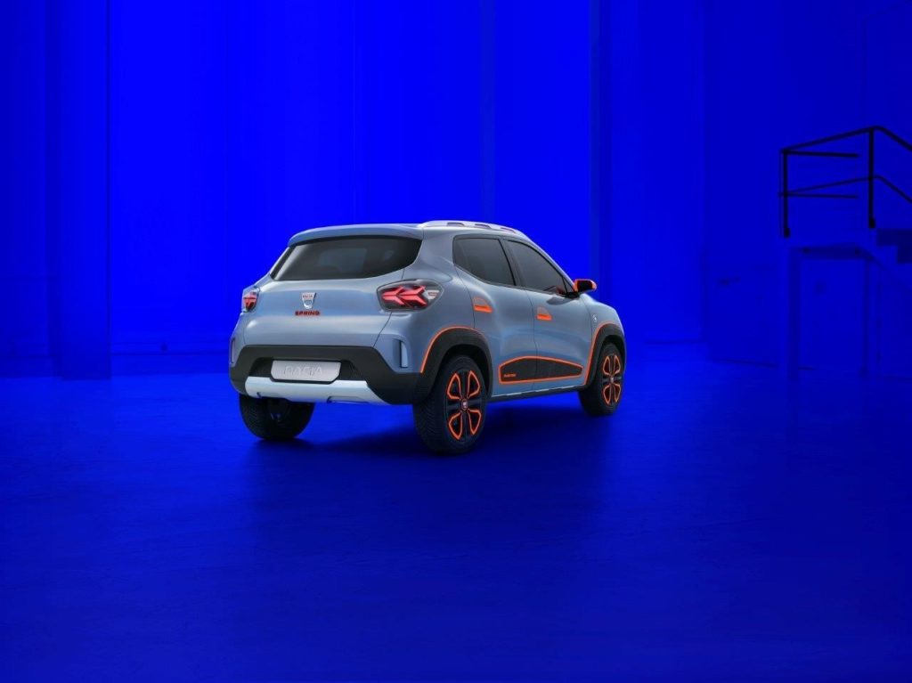 Dacia Spring auto elettrica