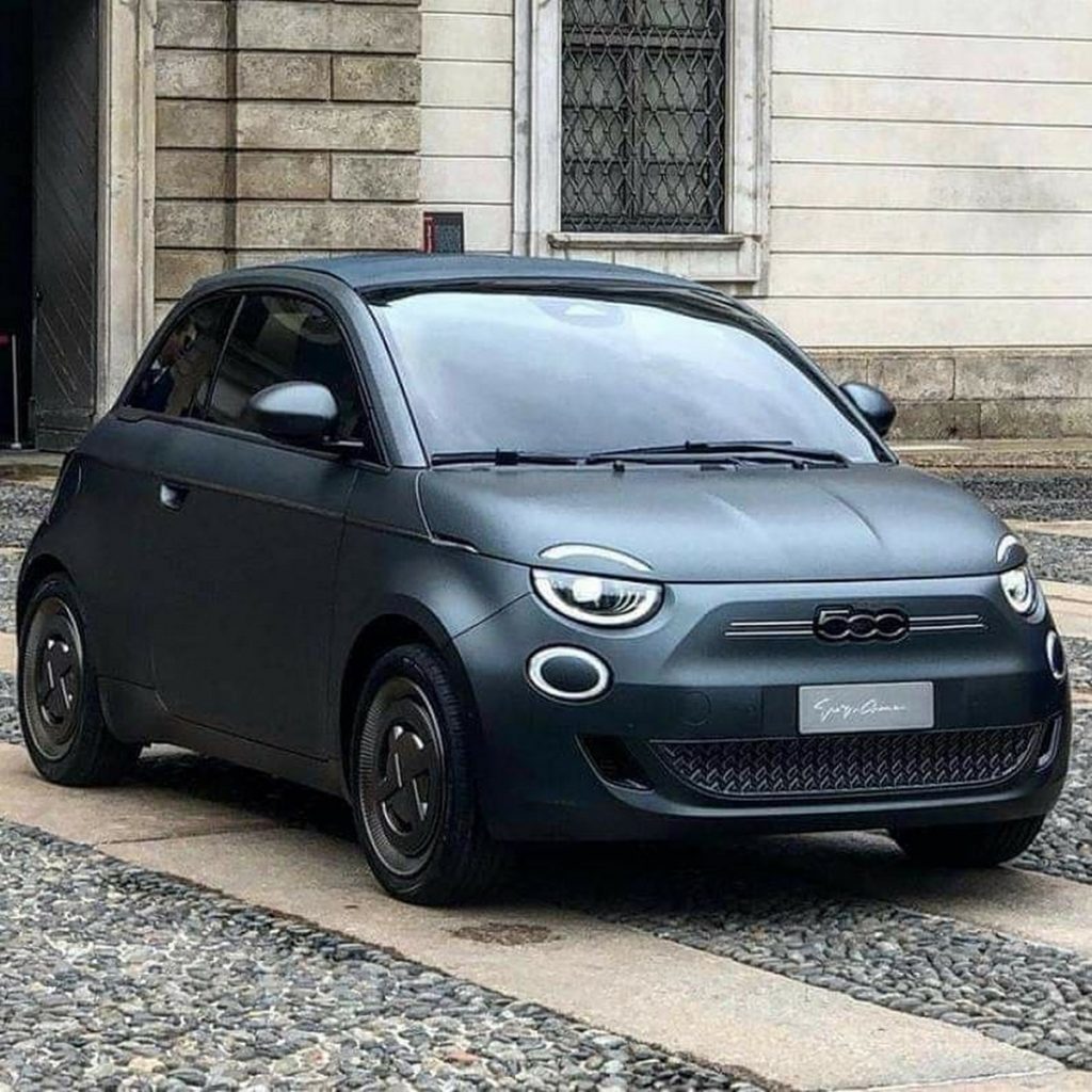 nuova fiat 500 elettrica FCA full electric prezzo autonomia
