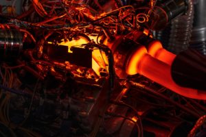 Aston Martin arriva un nuovo motore V6 3 litri ibrido plug-in TM01