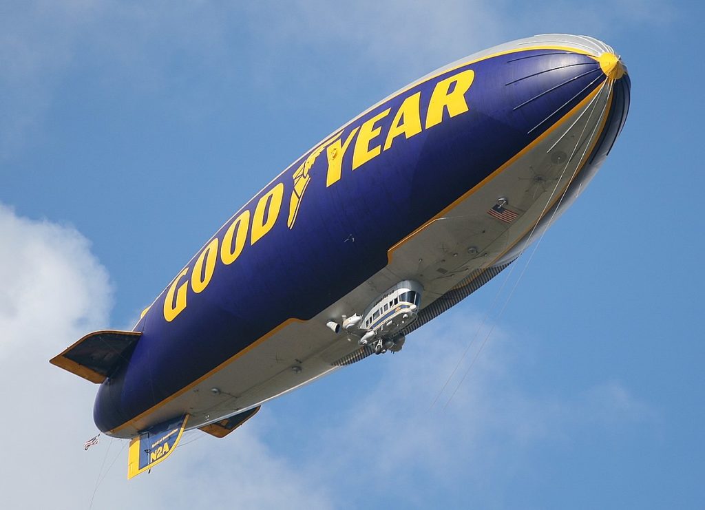 dirigibile Goodyear Blimp ritorna in Europa Zeppelin