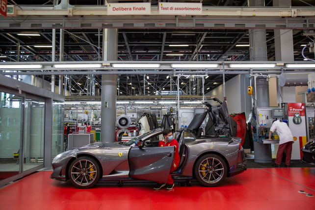 Maranello riparte Ferrari Monza SP2 812 GTS F8 Tributo