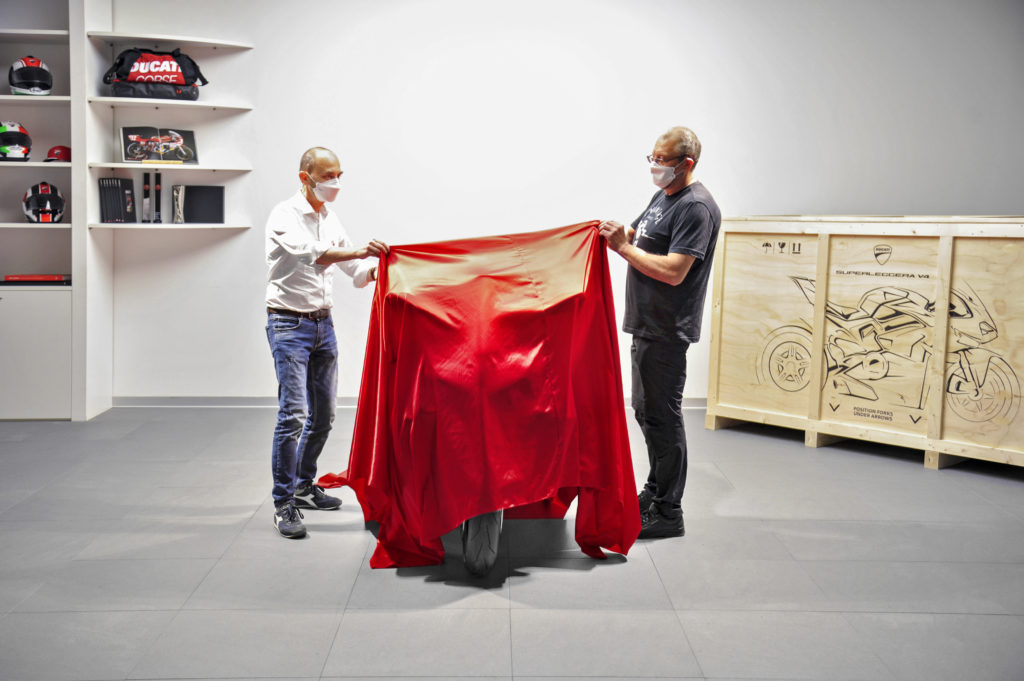 Superleggera V4 001/500 Borgo Panigale Ducati Filip Van Schil