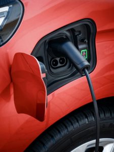 Opel Zafira-e Life elettrica elettrico zero emissioni autonomia