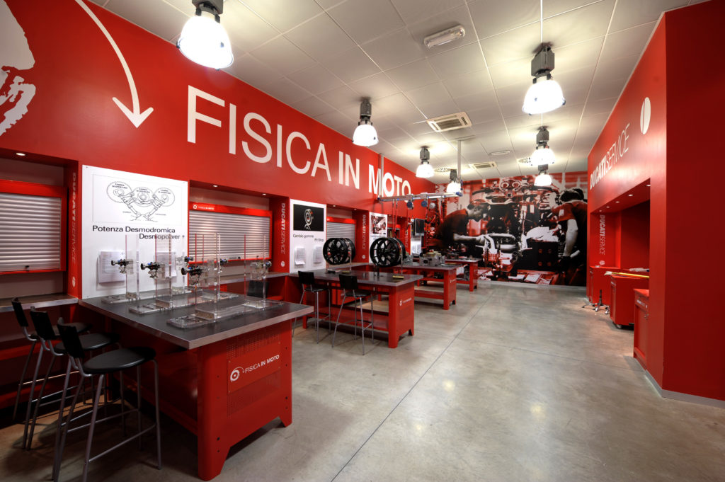 Museo Ducati riapre riapertura nuove esperienze moto e-bike