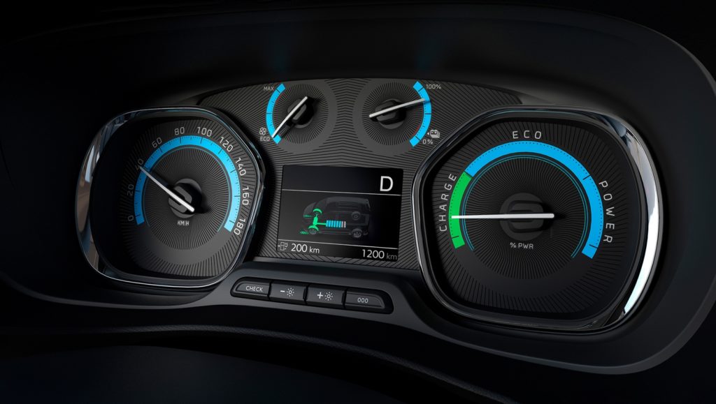 Opel Zafira-e Life elettrica elettrico zero emissioni autonomia