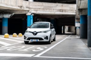 Nuova Renault Zoe Van: spazio di carico e 395 km di autonomia per una logistica versatile a zero emissioni