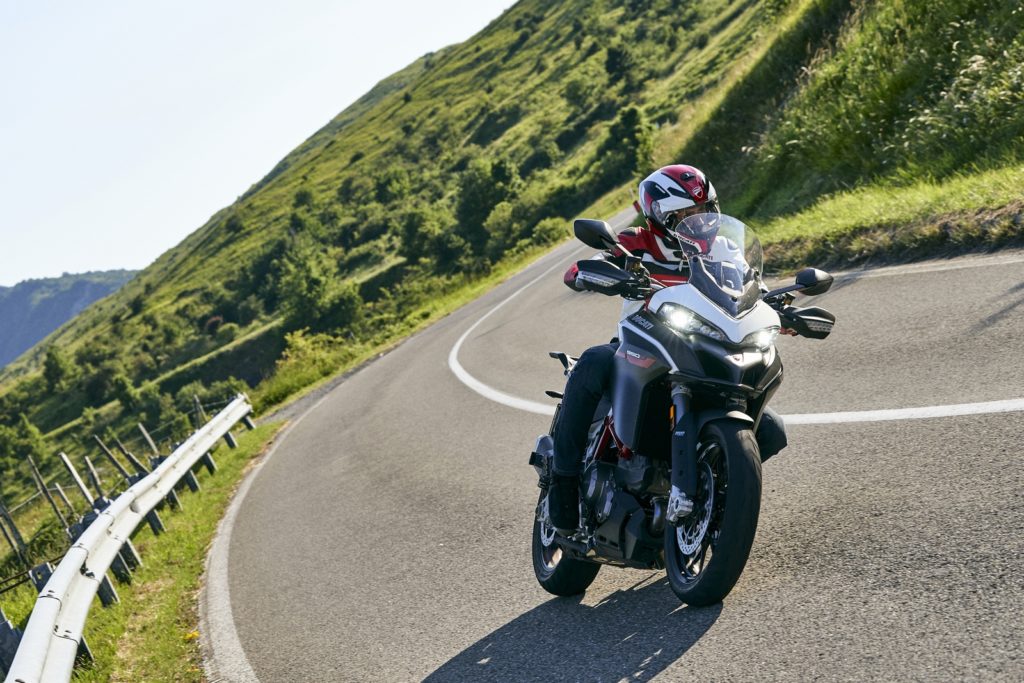 Nuova livrea GP White per la Ducati Multistrada 950 S