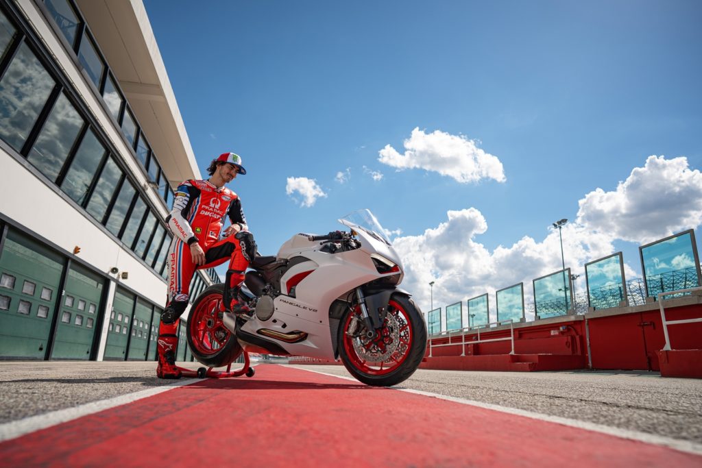 White Rosso nuova livrea Ducati Panigale V2 colori colore bianco