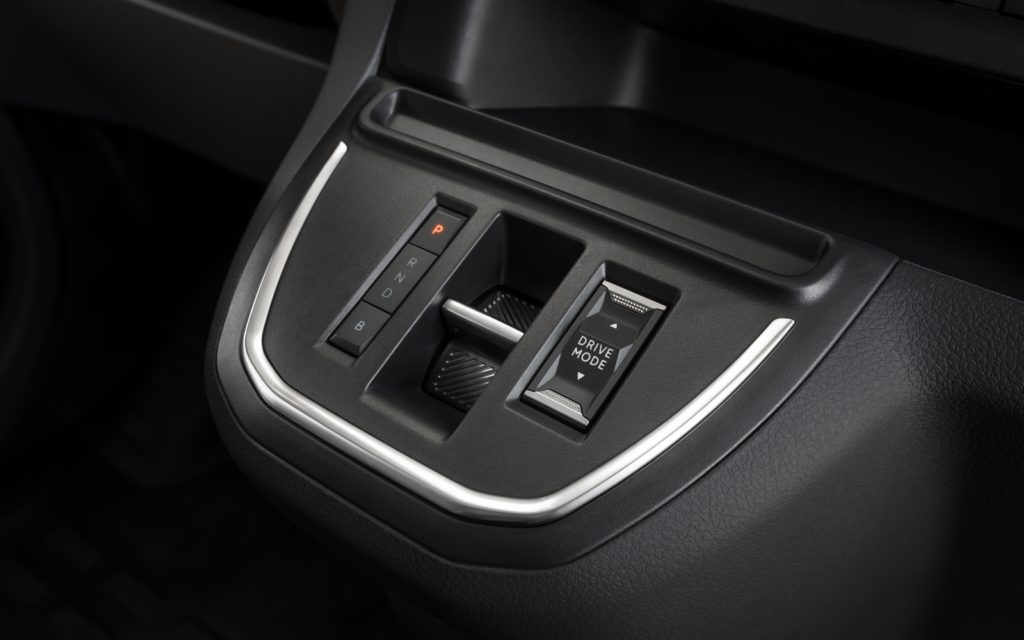 Opel Vivaro-e elettrico prezzo costo quanto costa italia € 32.600 euro