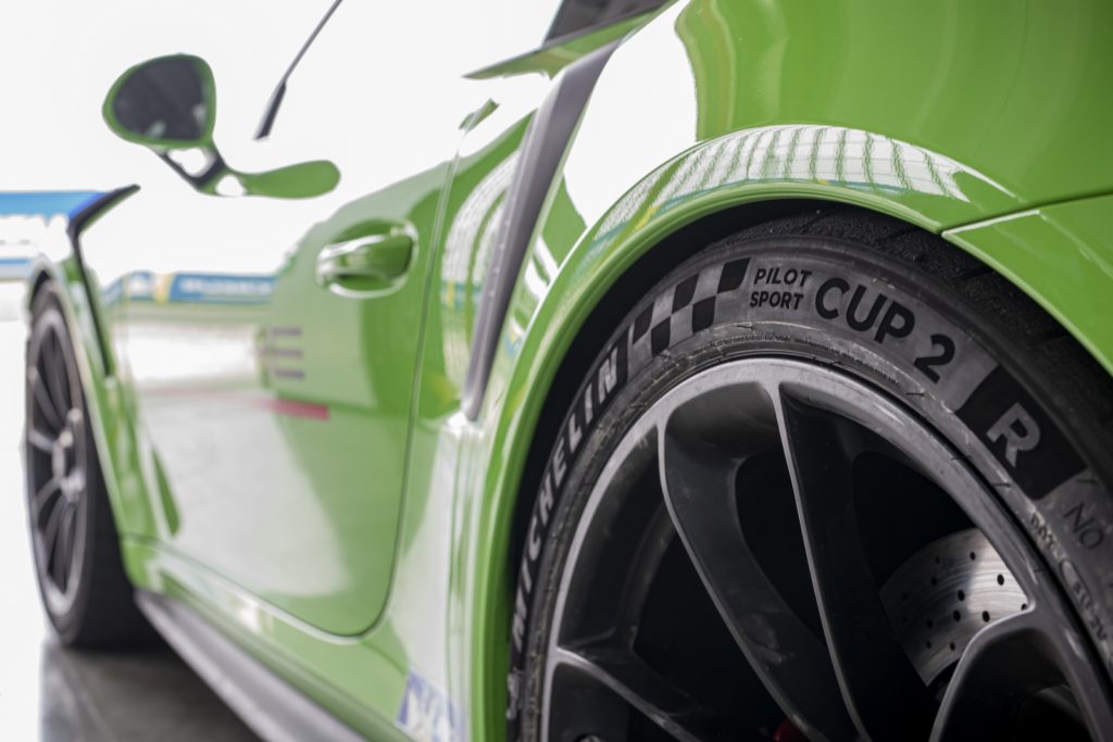 #MichelinCupExperience Michelin Pilot Sport Cup 2 R Track Connect