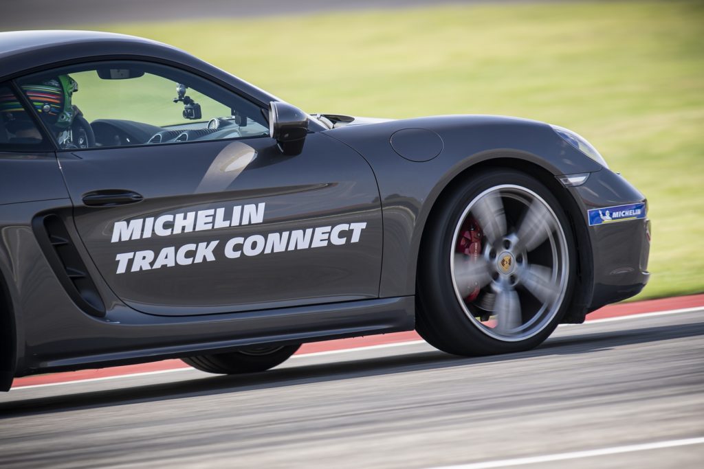 #MichelinCupExperience Michelin Pilot Sport Cup 2 R Track Connect