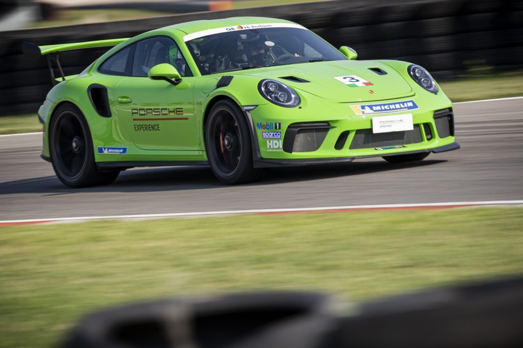 #MichelinCupExperience Michelin Pilot Sport Cup 2 R Track Connect