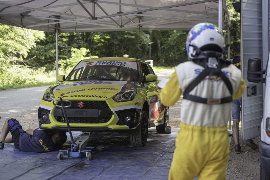 Swift Sport Hybrid R1 Suzuki il debutto al 33° rallyLana