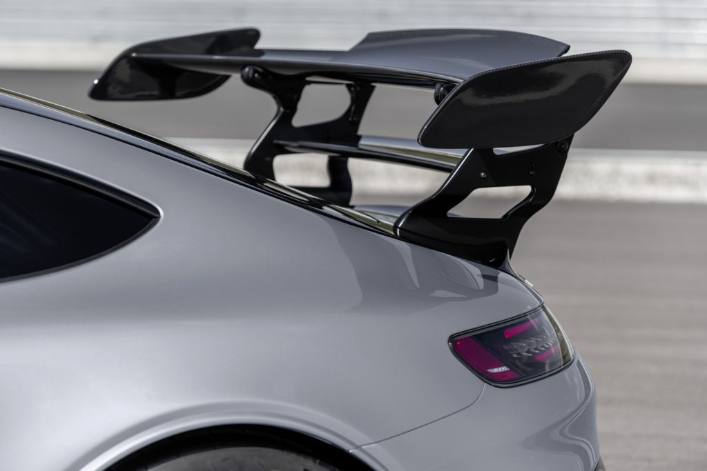 Mercedes-AMG GT Black Series nuova supercar pneumatici michelin