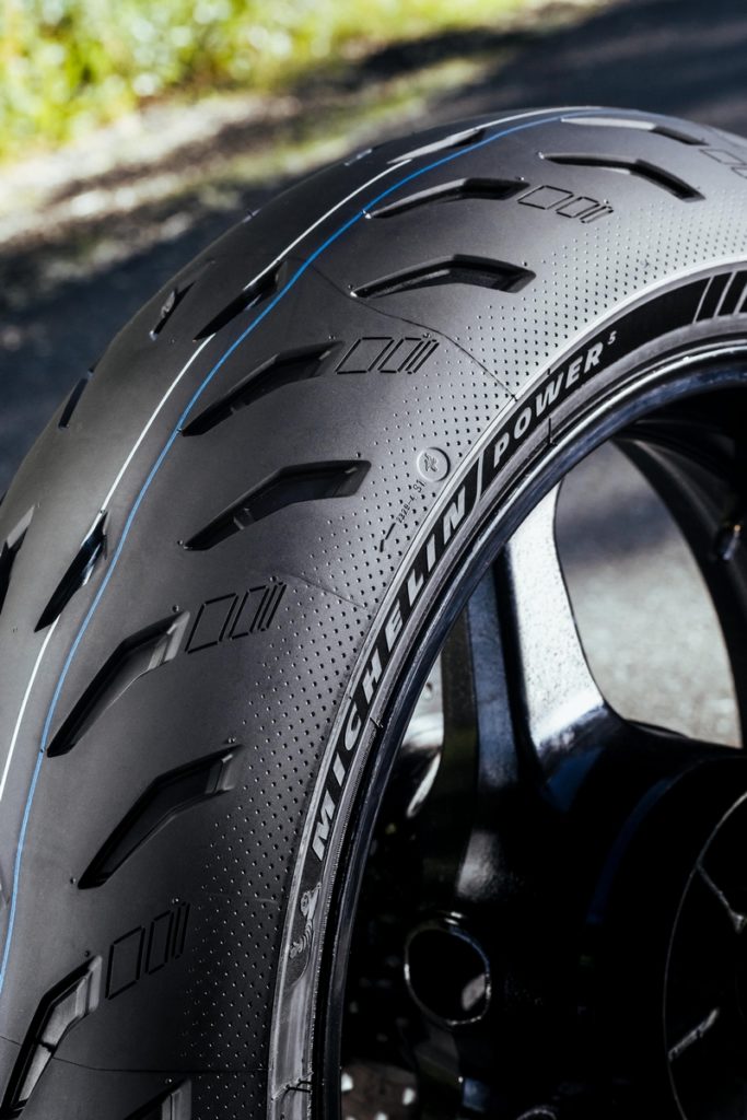 Michelin Power Slick 2 Power 5 gomme pneumatici moto due ruote