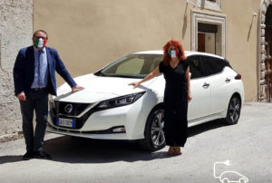 Nissan Leaf Aquila mobilità sostenibile elettriche polizia municipale sindaco