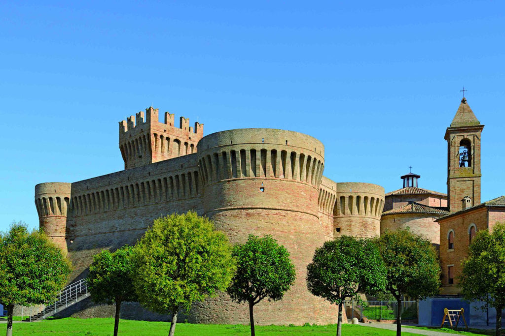 Itinerari in moto Marche mototurismo adventouring giro percorsi