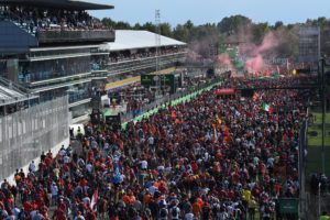 Formula 1: 250 tra medici e infermieri invitati al Gran Premio d'Italia a Monza 