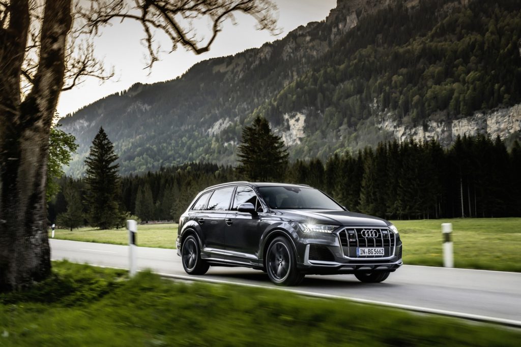 Audi SQ7 TFSI e Audi SQ8 TFSI: a listino le varianti high performance dei SUV d’alta gamma