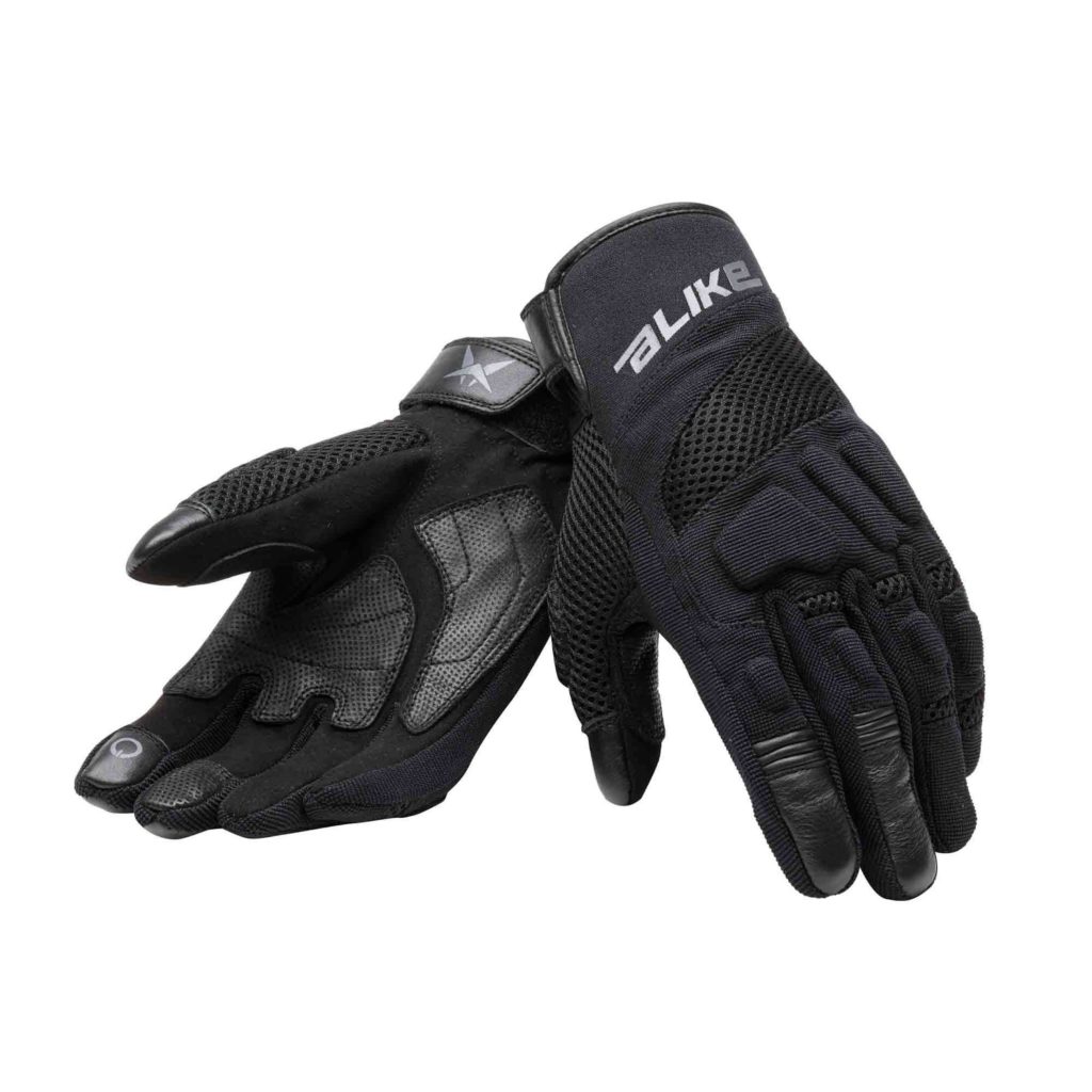 I guanti Wheelup, dei marchi MTech, My Ride, Alike, Stud75 e Zonzo