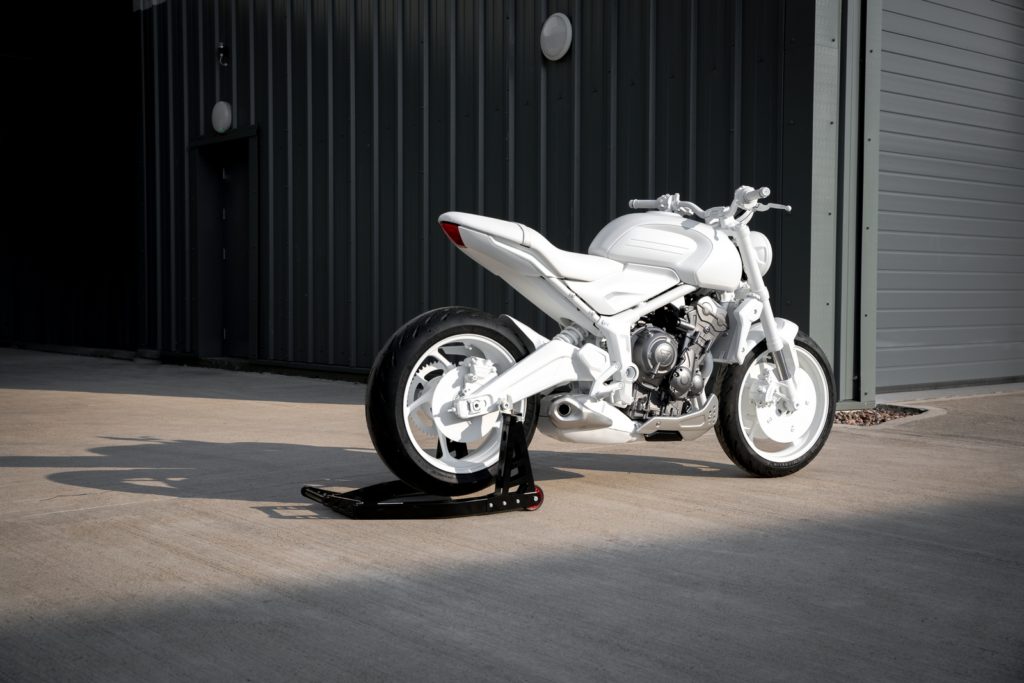 Con Trident Design Prototype Triumph anticipa lo stile della futura roadster di media cilindrata