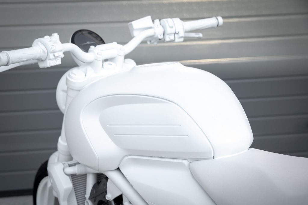 Con Trident Design Prototype Triumph anticipa lo stile della futura roadster di media cilindrata