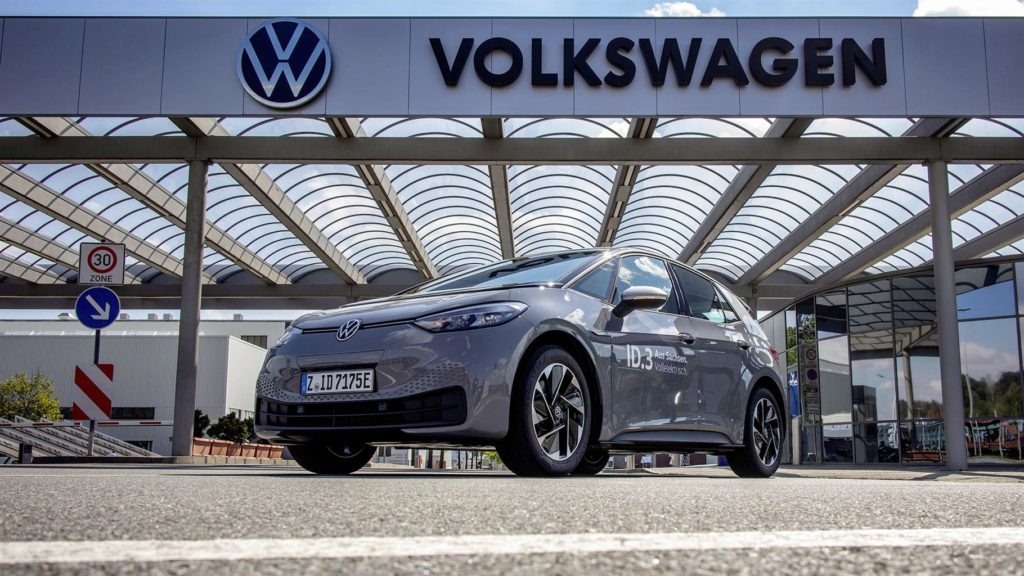 Record di autonomia: una Volkswagen ID.3 percorre 531 km, da Zwickau alla Svizzera con una sola carica