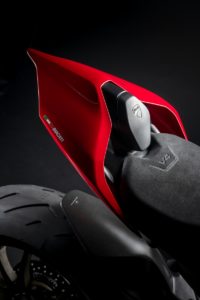 Lo Streetfighter V4 diventa ancora più sportivo con gli accessori Ducati Performance