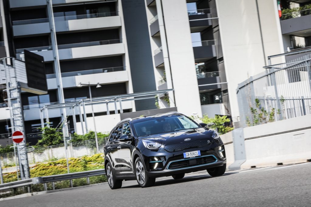 test delle auto elettriche Safe-Drive renault zoe peugeot e-208 Honda e