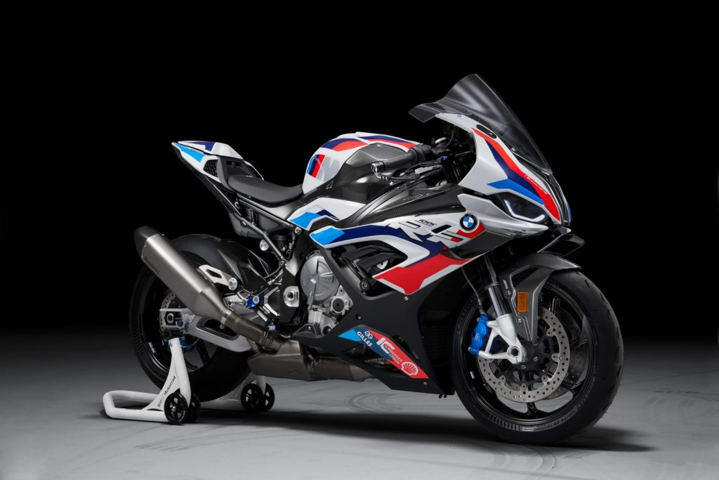 BMW M 1000 RR nuova 212 cv cavalli potenza peso 192 kg chili