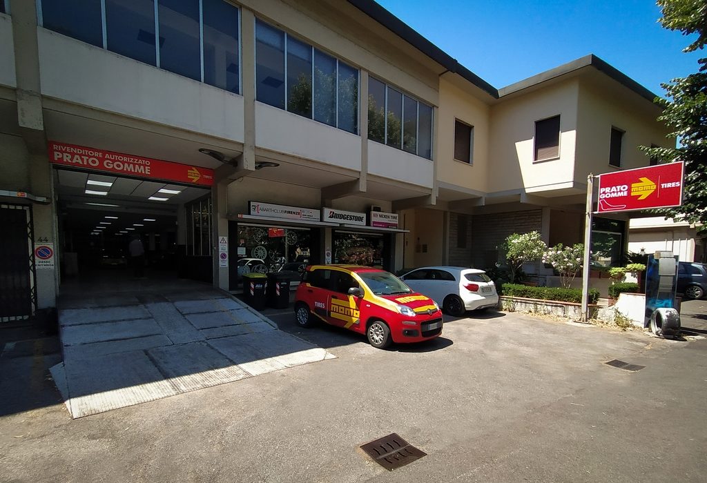 prato gomme prato momo team gommista prato