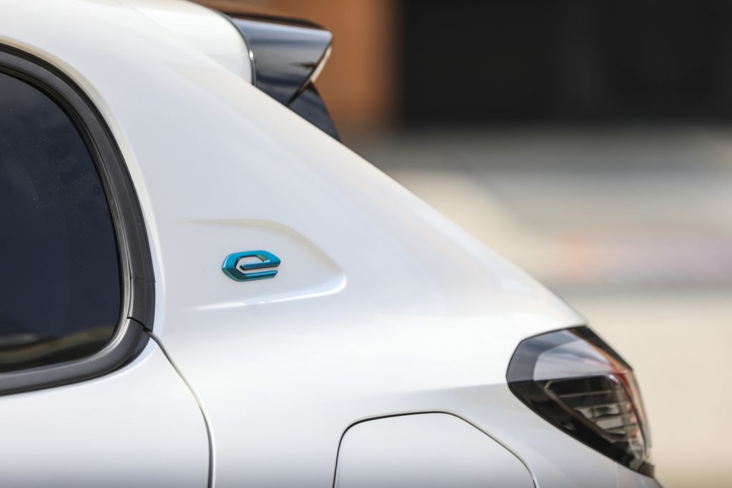 test delle auto elettriche Safe-Drive renault zoe peugeot e-208 Honda e