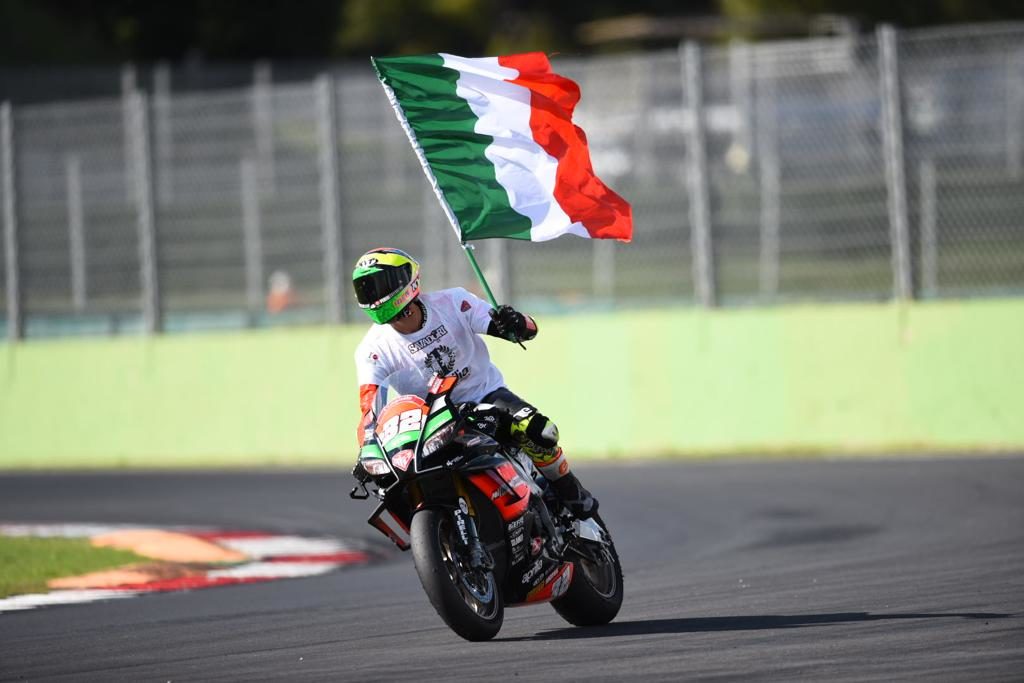 Lorenzo Savadori esordisce in MotoGp con Aprilia: il campione italiano SBK sarà in sella alla Aprilia RS-GP fino alla fine del mondiale 2020