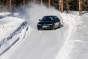 Da oggi 15 novembre 2020 è in multa chi non ha aderito all'obbligo di avere montati pneumatici invernali sulla sua auto o, in alternativa, ha le catene a bordo, perchè non è stata concessa la proroga