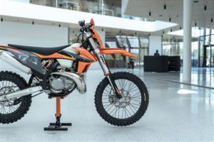 La nuova cartuccia WP Xplor pro 6500: prestazioni migliorate per le sospensioni dei modelli da enduro KTM, Husqvarna e Gasgas