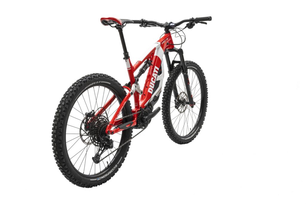 Ducati svela la gamma 2021 di e-MTB e e-bike powered by Thok: TK-01RR, MIG-S, E-SCRAMBLER