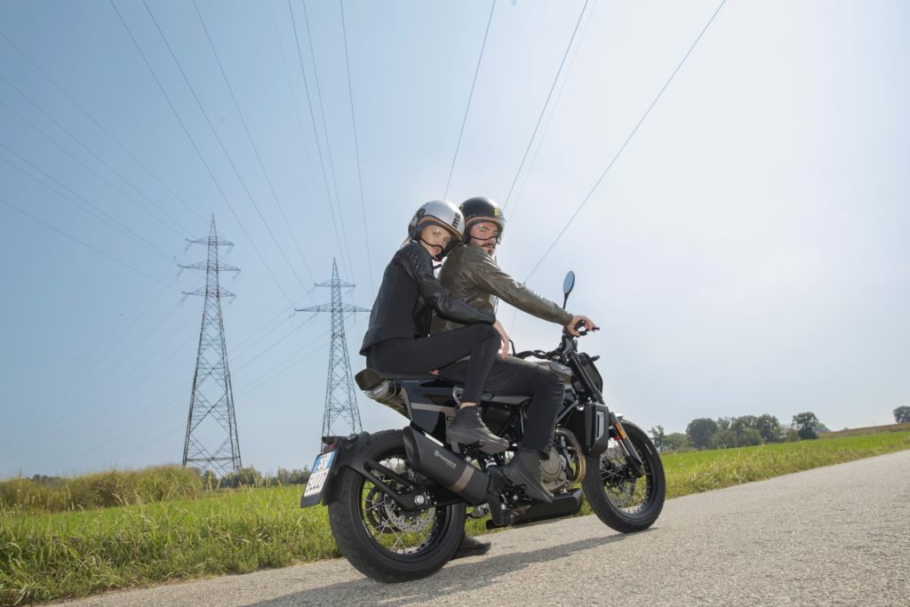 Momodesign FGTR Heritage casco Demi-Jet prezzo costo