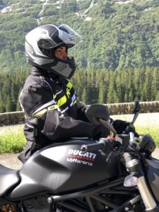 Il nuovo casco integrale iXS1100 2.2 di iXS